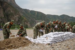 3月份利物浦传奇慈善赛筹集近120万镑，近6万名球迷到场历史最多